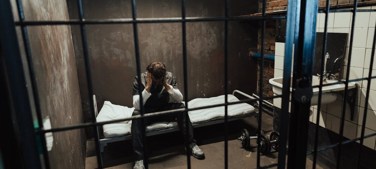 Voces de la Prisión: Excarcelados Venezolanos Hablan de su Cautiverio